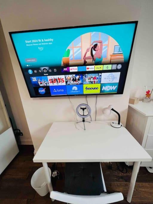 Lovely 2 Bedroom Ground Floor Flat With Garden. Londen Buitenkant foto